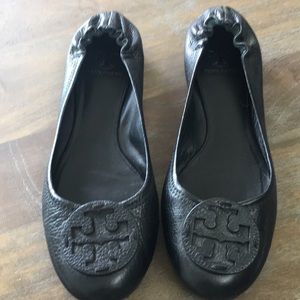 Tory Burch black leather flats